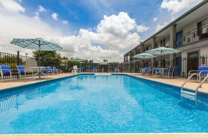 Travelodge By Wyndham Motel Natchitoches